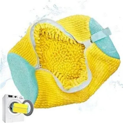 Elevate shoe care with this luxurious Laundry Bag for Washing Machines. Zippered design with rich internal fluff safeguards sneakers and casual shoes during every cycle.