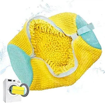 Elevate shoe care with this luxurious Laundry Bag for Washing Machines. Zippered design with rich internal fluff safeguards sneakers and casual shoes during every cycle.